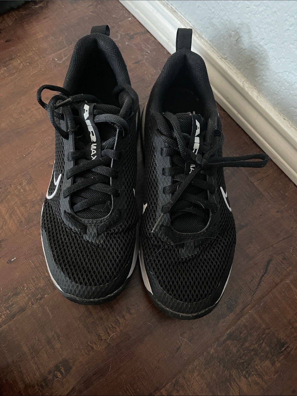 Nike Air Max Men's Black and White Running Sneakers